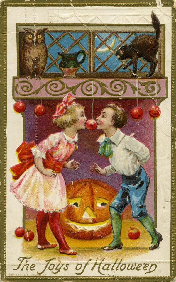 halloween-themed postcard