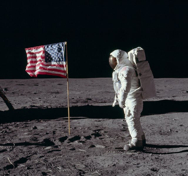 Hi-Res Images from the Apollo Missions