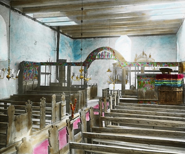 Interior, Edifjord church, ca. 1915.