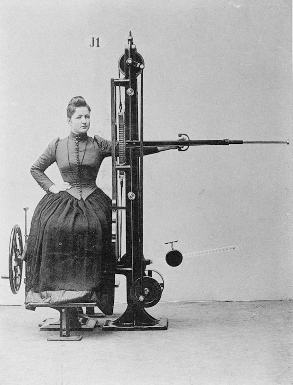 Photograph of person using Zander's gym equipment's gym equipment