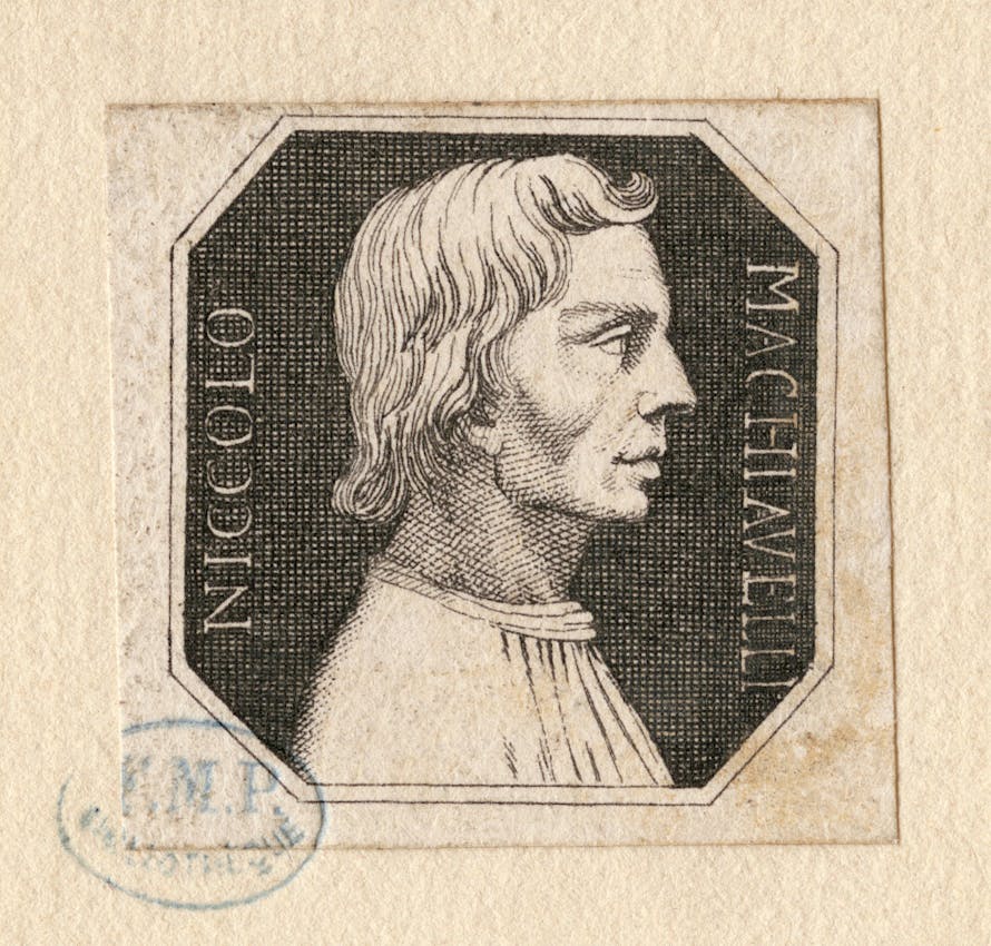 Profile portrait of Machiavelli in octagonal frame with crosshatched background, showing his distinctive nose and flowing hair, name split between sides.