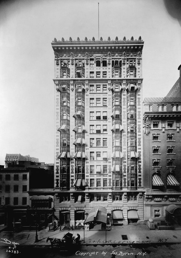 Algonquin Hotel in 1907
